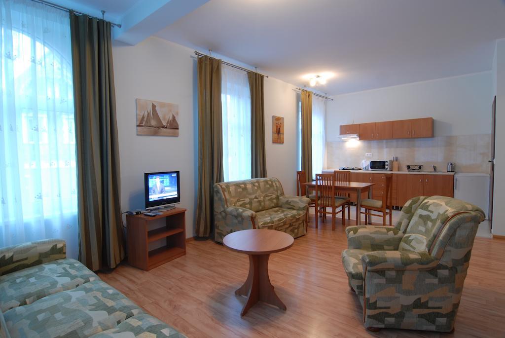 شكلارسكا بوريبا Apartamenty Carmen الغرفة الصورة