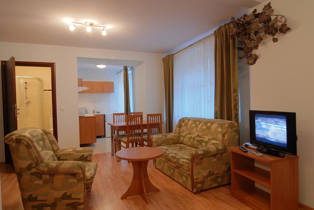شكلارسكا بوريبا Apartamenty Carmen الغرفة الصورة